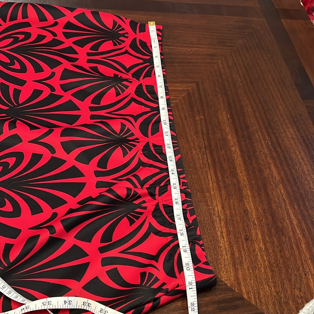 CATO | Black and Red Abstract and Stripe Design Pencil Style Skirt | Size 22/24 - Picture 5 of 7